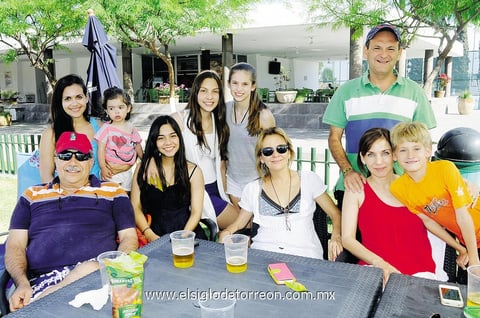 01062014 GRATA CONVIVENCIA.  Familias: Pérez Merodio Gómez, Martínez Pérez Merodio y Esquivel Pérez Merodio.