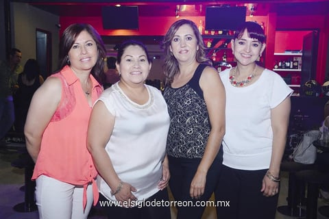 01062014 SE LA PASAN DE LO MEJOR.  Margarita, Lupita, Aracely y Lety.