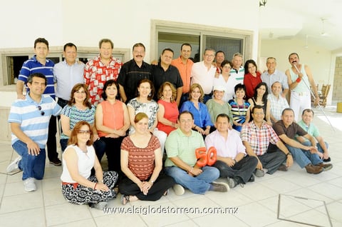04062014 Exalumnos de la Escuela Carlos Pereyra generación 82'.