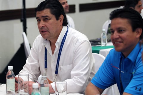La pareja técnica de Cruz Azul,  Luis Fernando Tena y 'Chava' Reyes.