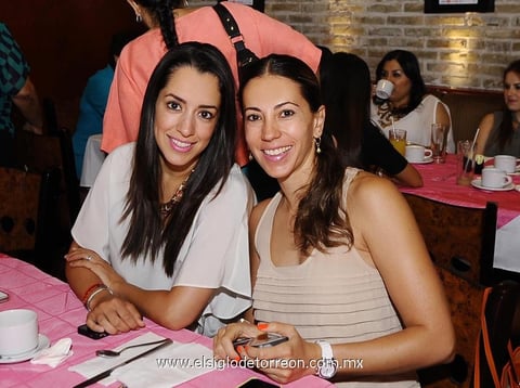 07062014 Daniela y Bárbara.
