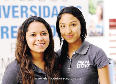 08062014 ESTUDIANTES.  Joselyn y Rosa.