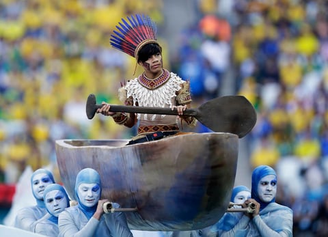 El evento inaugural tuvo lugar sobre la cancha de la Arena de Sao Paulo.