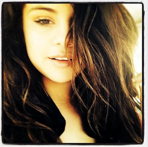 Selena Gomez se ha unido a las famosas que se han mostrado al natural.