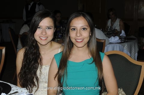 19062014 Adriana y Areli.