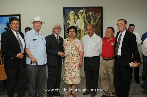 El homenajeado M.C. Luciano Juárez Sánchez en compañía del Dr. Ulises Adame de León, Dr. Juan José Muñoz, Ing. Eliseo Raygoza S., M.C. Jaime Lozano García y Dr. Rafael Rodríguez M., promotores del festejo.