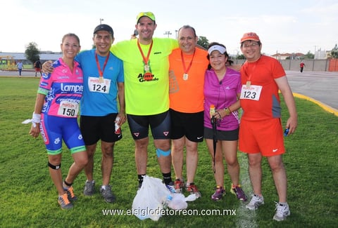 Laura, Luis, Memo, Pedro, Cony y Carlos.
