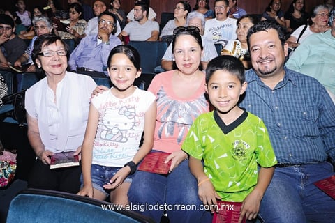 26062014 Consuelo García, Sury Duarte de García, Luis García, Ana Paola y Diego Alberto.