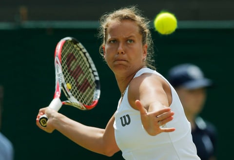 Barbora Zahlavova Strycova logró la victoria en dos horas y 19 minutos de juego.