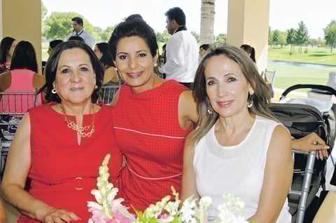 Malu, Silvia y Carmen.
