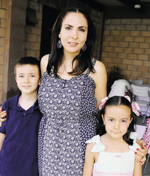 Manuel, Claudia y Melissa.