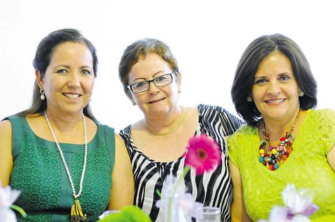 Magaly, None y Nety.