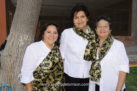 28062014 Adriana García, Caro Escamilla y Magda Salcedo.
