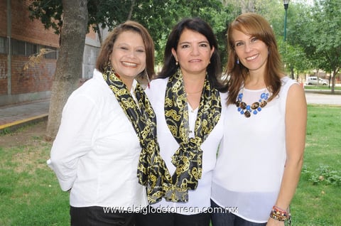 28062014 Lety Salas, Olga Llabrés y Anabel Velarde.