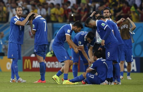 Los griegos se mostraron desconsolados y terminan su participación en el Mundial de Brasil 2014.