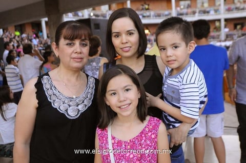 02072014 Martita, Gaby, Santi y Mía.