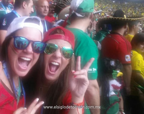 08072014 Yara y Gaby.