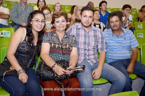 09072014 Nidia, Esperanza, Gilberto y Mundo.
