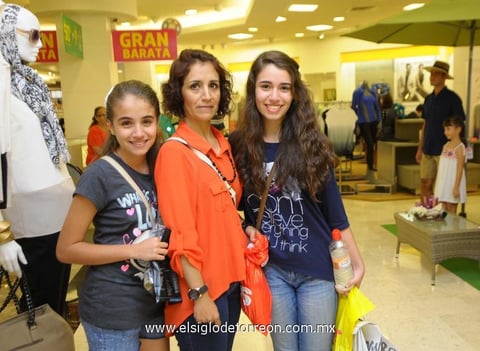 12072014 Mariela, Georgina y Érika.