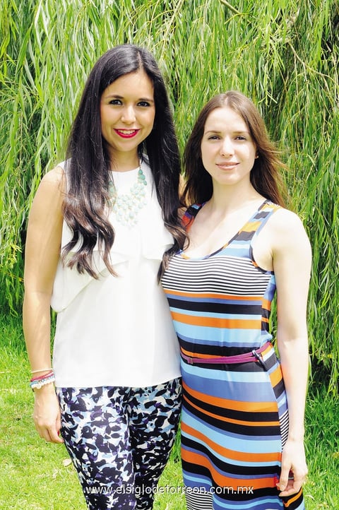 12072014 ENTRE AMIGAS.  Tania y Nora.