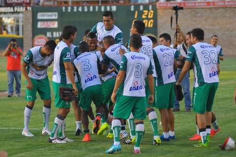 Se decretó el empate finalizando el juego a las 21:45 horas.