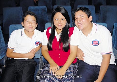15072014 Jorge, Daniela y Jobshen.