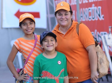 17072014 Alexia, Zacky y Gloria.