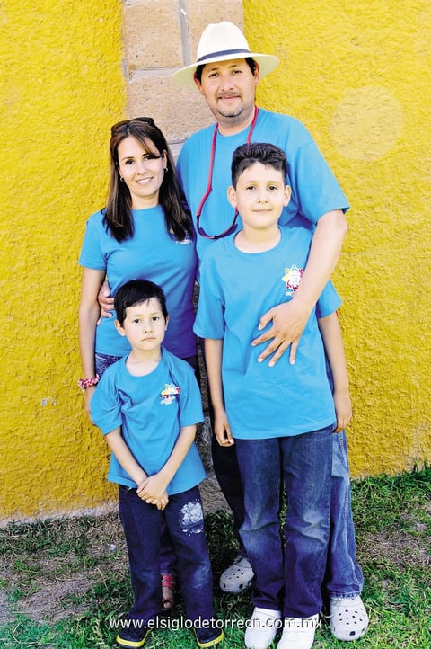 20072014 Rocío, Jorge, Jorge Jr. y Derek