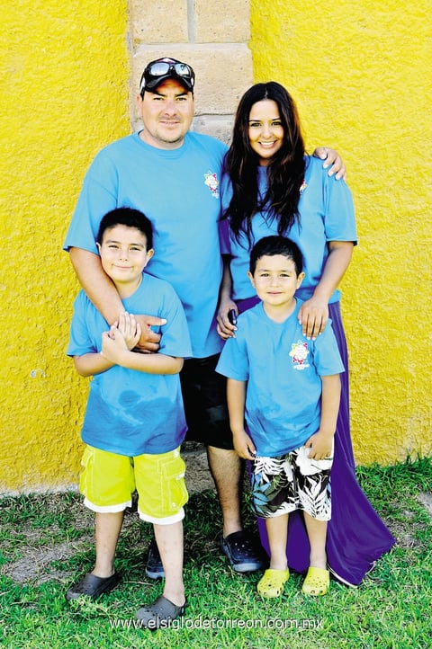 20072014 Karla Montoya, Benjamín Cepeda, Mauricio y Román.