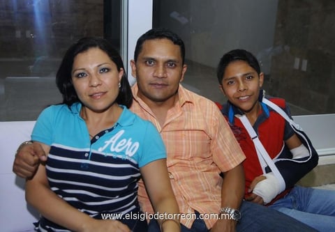 19072014 Brenda, Félix y Alejandro.
