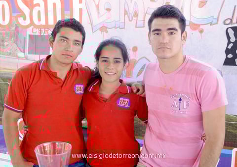 22072014 Gerardo, Judith y Chuy.