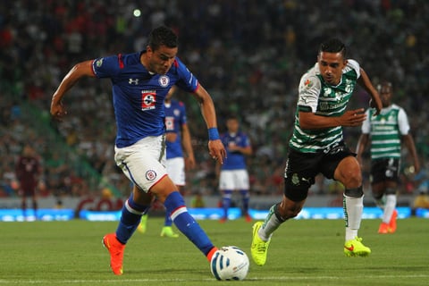 Cruz Azul dominó en el primer tiempo.