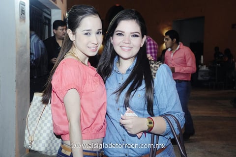 27072014 MUY GUAPAS.  Cristy y Denisse.