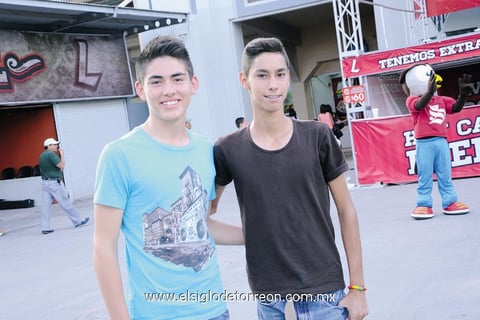 27072014 EN EL BEIS.  Juan y Luis.