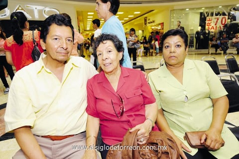 27072014 Francisco, Lidia y María.