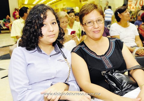 27072014 Guadalupe y Carolina.