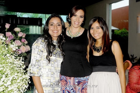 29072014 Elvia Mijares, Roxana López y Marijose Mireles.