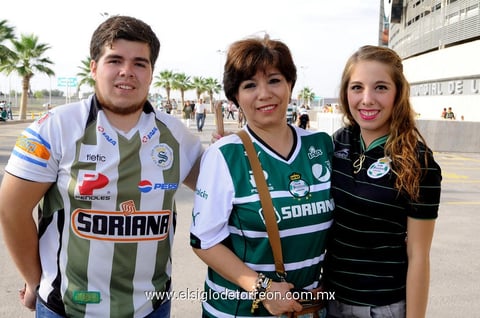 07082014 Eduardo, Julieta y Sofía.