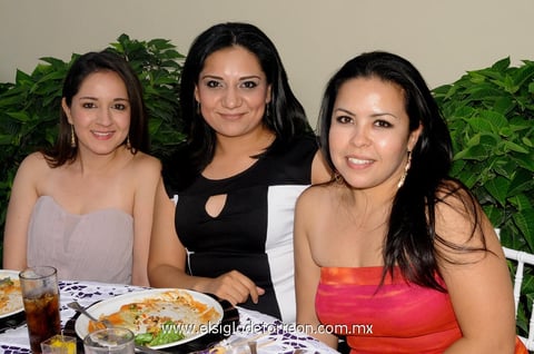 11082014 Elena, Pilar y Karla.
