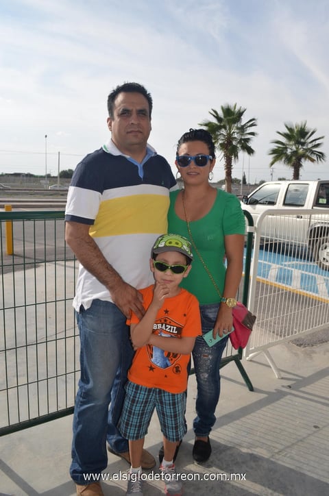 15082014 Familia Aguilar.
