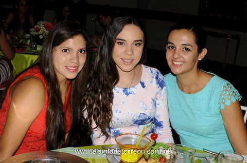 15082014 Guadalupe Verano, Cristy Gallegos y Ana Yolanda González.