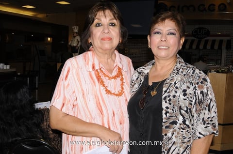 16082014 Esperanza y Paty.