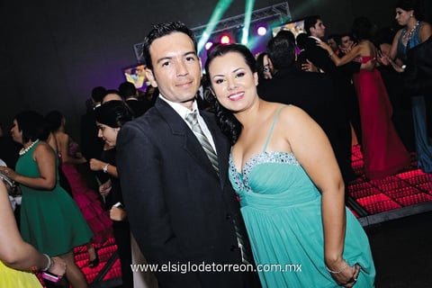 18082014 EN ELEGANTE FESTEJO.  Ricardo y Mirna.