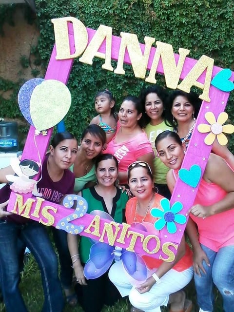 Familia Sonora en el cumpleaños de Danna.