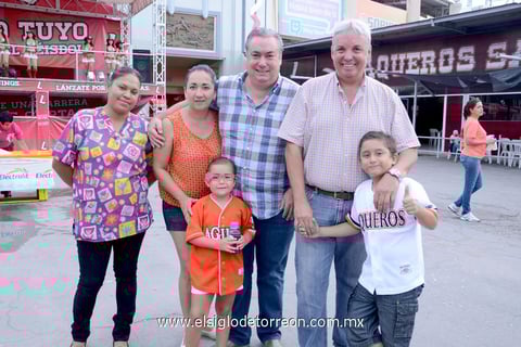 21082014 Sugey, Mónica, Christianne, Gabriel, Roberto y Walter.