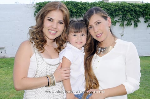 21082014 Jéssica, Regina y Daniela.