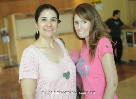 22082014 Rosario y Linda.