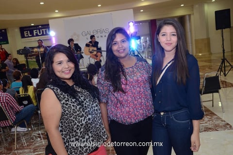 22082014 Maggy, América y Karen.
