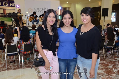 22082014 Karina, Nancy y Oryana.