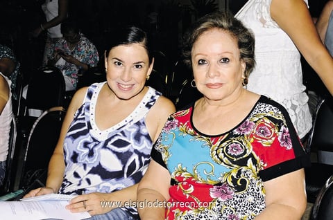 25082014 Angélica y Laura.